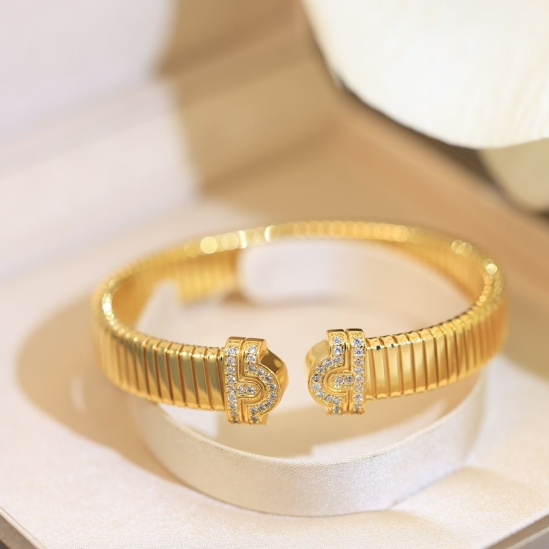 Bv1g*ai bracelets